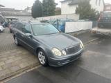 Mercedes-Benz E 320  T-Modell CDI*Avantgarde*Sitzheizung*AHK - gebrauchte Mercedes-Benz E 320 aus dem Jahr 2005