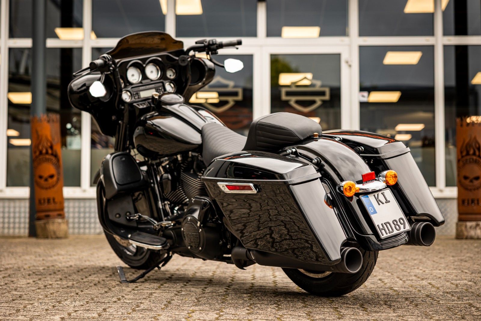 Fahrzeugabbildung Harley-Davidson FLHX Street Glide 103 cui - Kesstech -