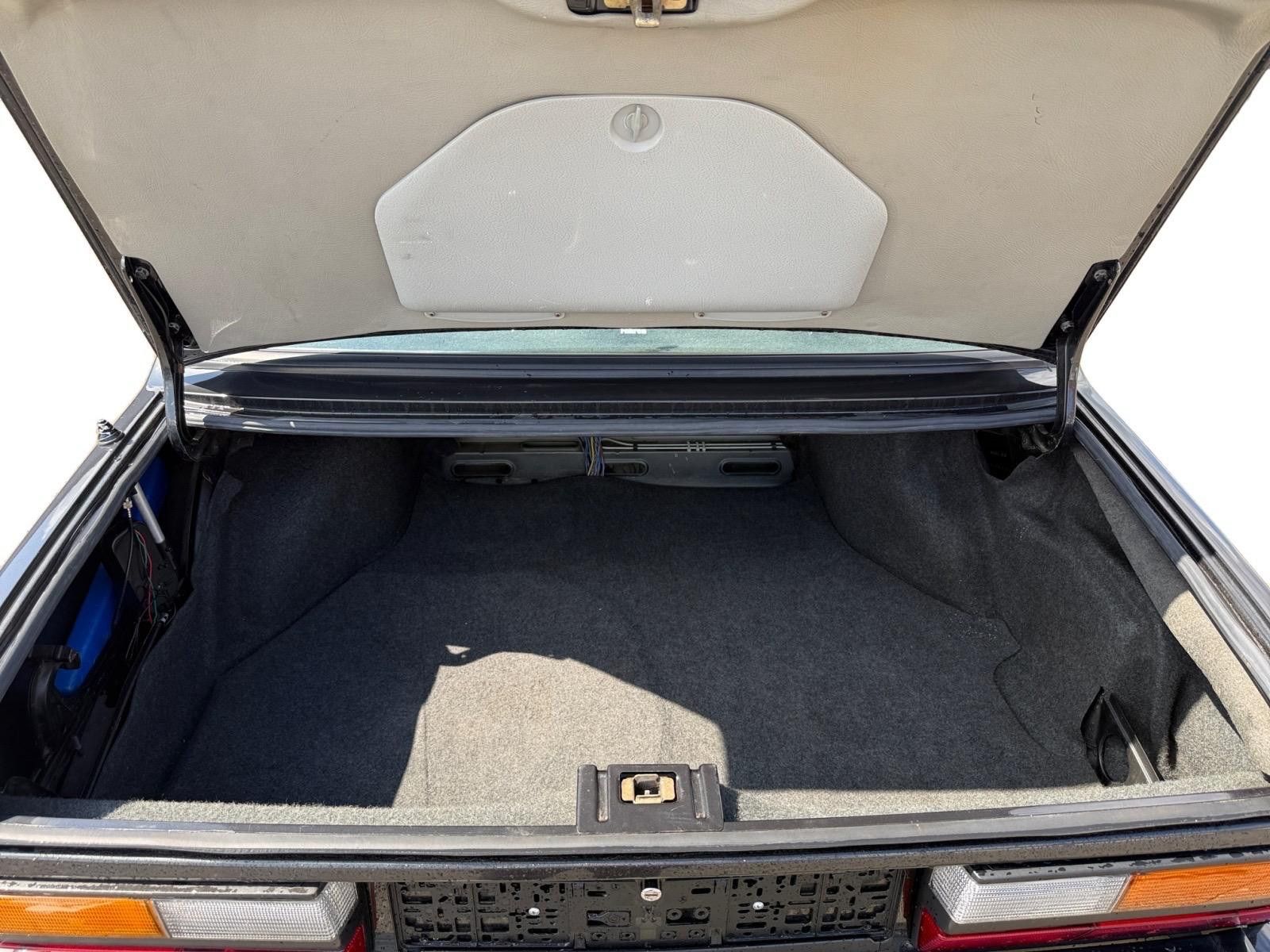 Fahrzeugabbildung BMW 535i