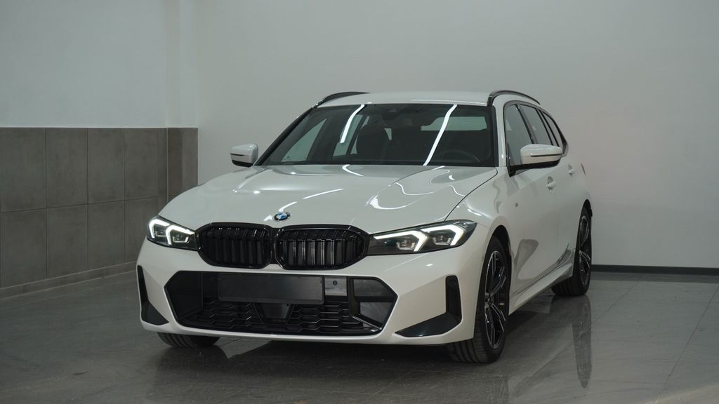 Image of BMW 330
