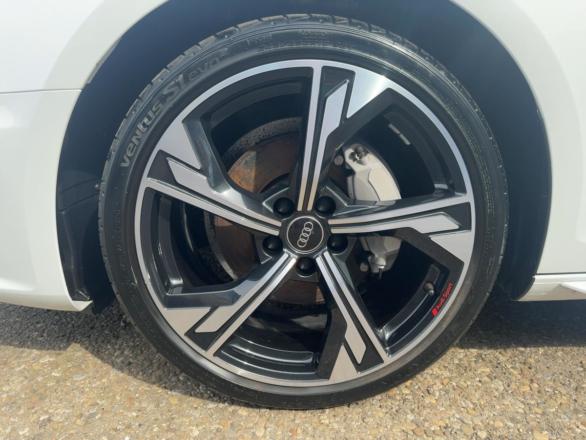 Audi A4 - Bild 13