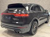 Porsche Cayenne Turbo - Porsche Cayenne Unfallwagen