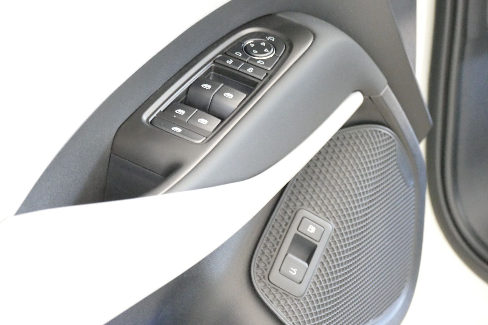 BYD SEAL 6