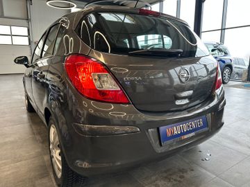 Opel Corsa D Selective *Klimaanlage*