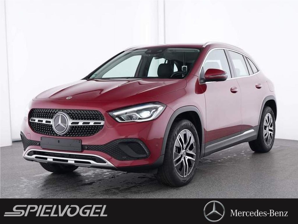 MERCEDES-BENZ GLA 250 4M PROGRESSIVE LED KAMERA NAVI SPUR DAB