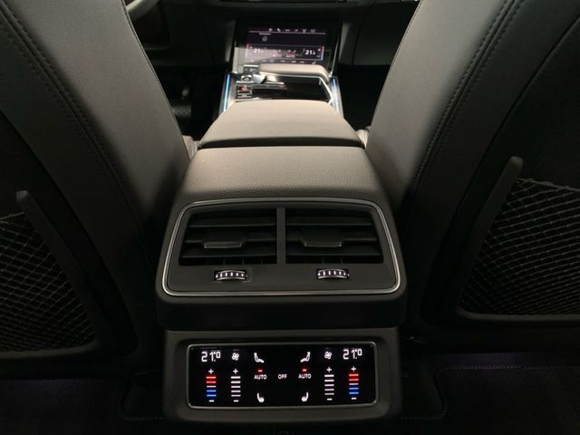 Q8 Sportback e-tron S-LINE QUATTRO +LED+AHK+HUD+