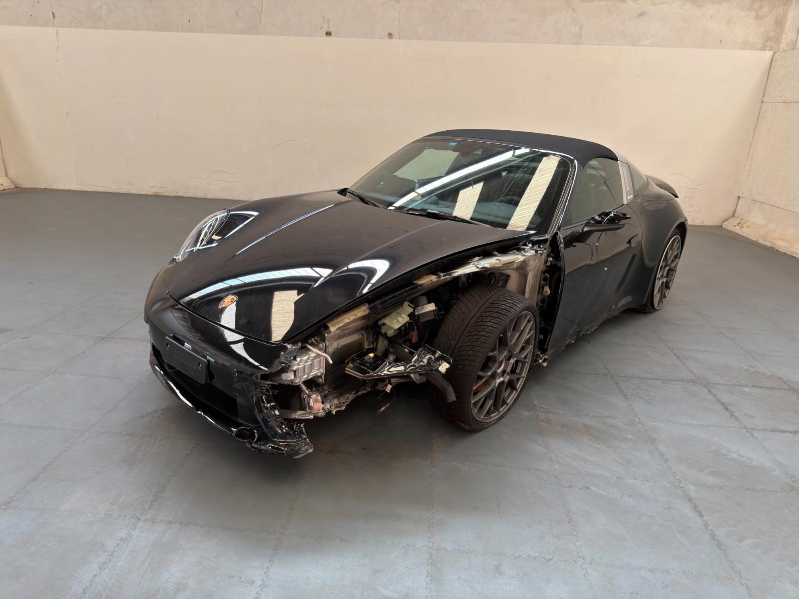Porsche 992.1 Targa 4S *MOTOR LAUFT*ALLRADLENKUNG*