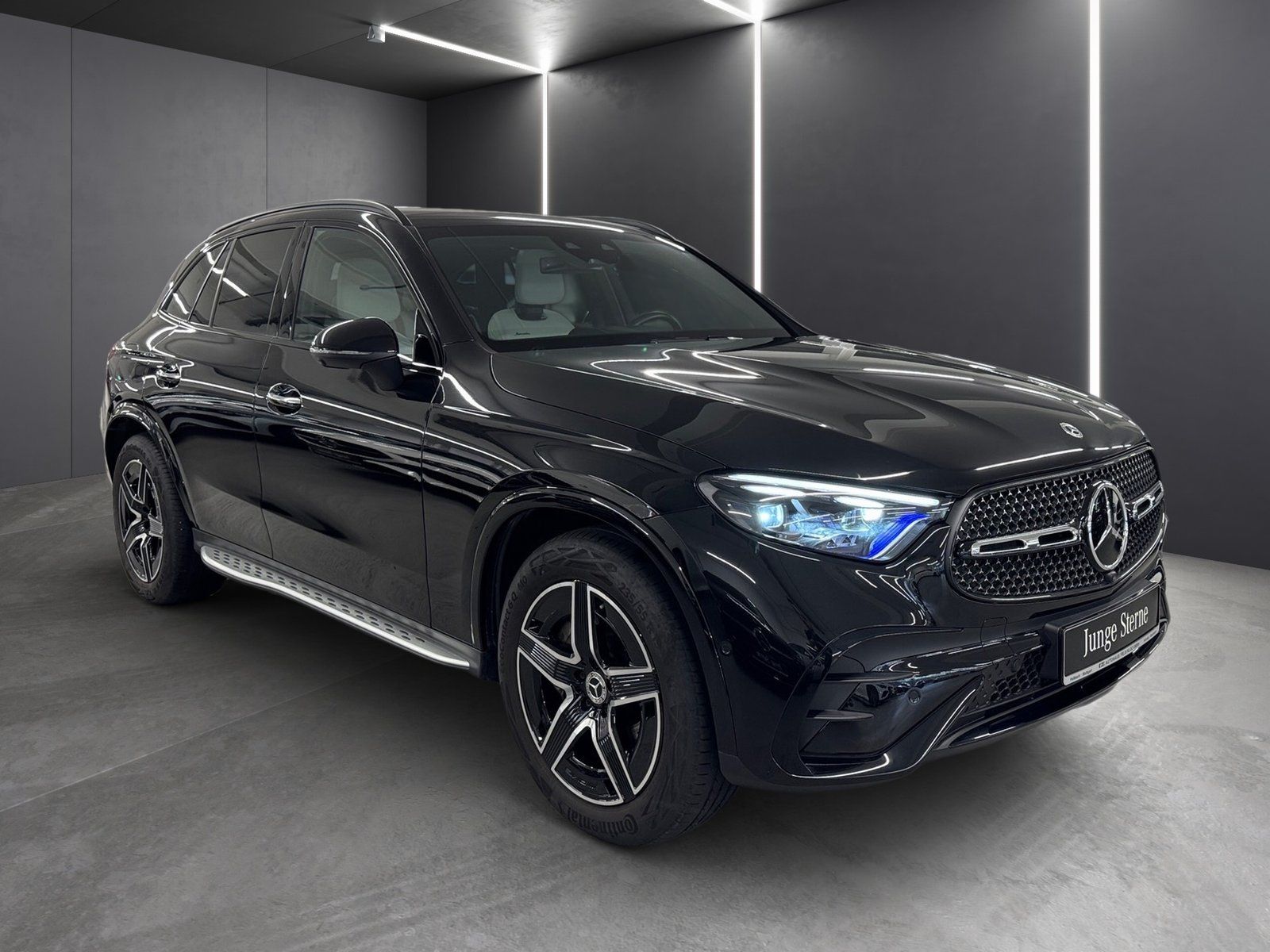 Fahrzeugabbildung Mercedes-Benz GLC 300 d 4M AMG*Pano*HUD*Burmester*Distron*360*