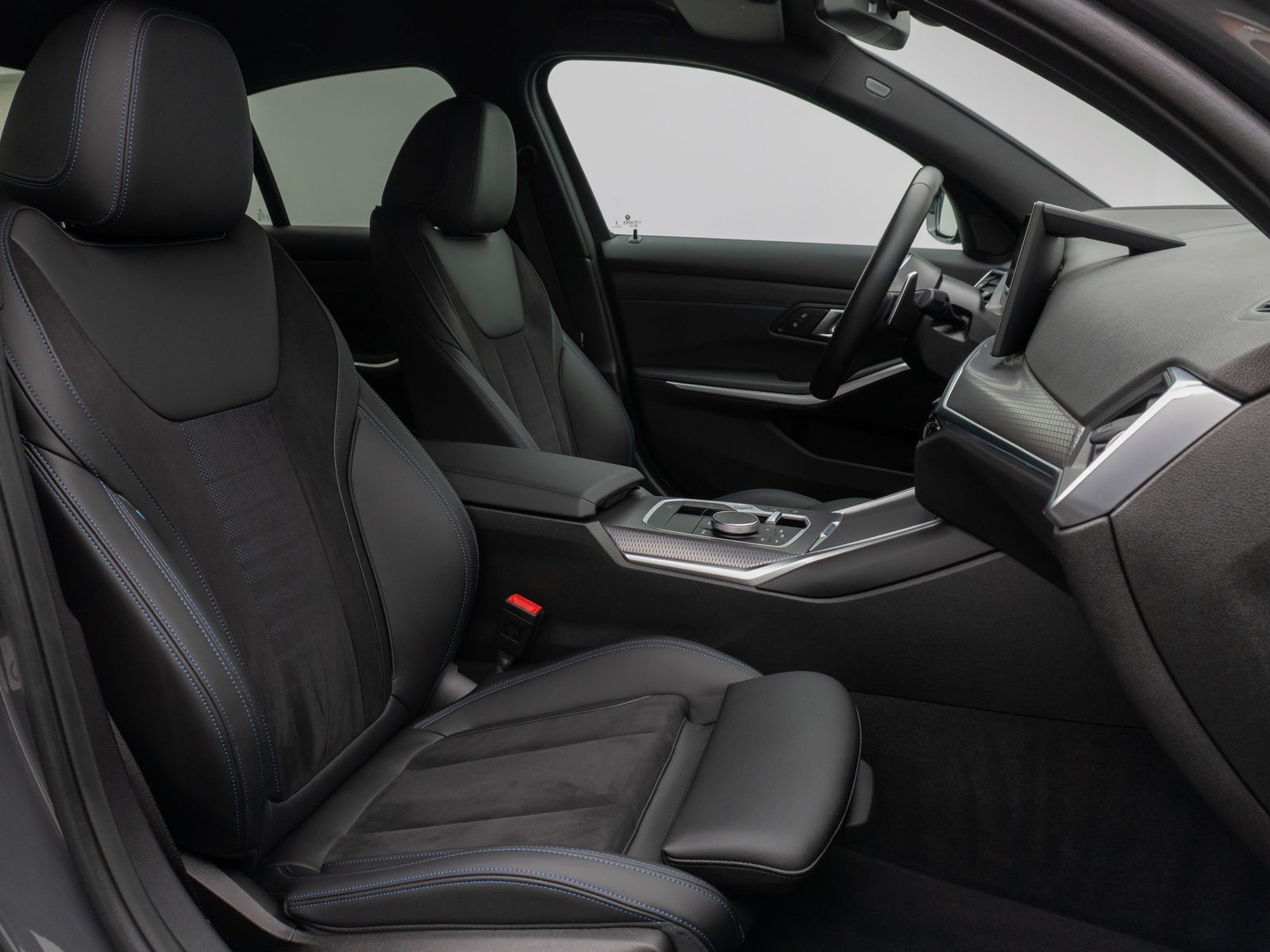 Fahrzeugabbildung BMW 320d  xD M Sport Kamera DAB HiFi Stop&Go Komfort