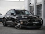 Porsche Macan 4 ACC-LUFTF.-PANO-BOSE-22"RS-LEDER KREIDE