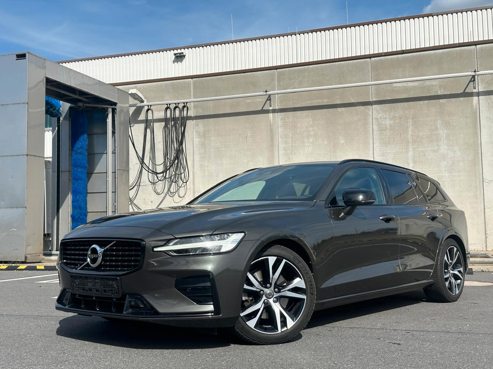 Volvo V60/Kombi/RDesign/PilotAss/LaneAss/Pano/Cam/LED