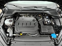 Fahrzeugabbildung Skoda Octavia Combi Style DSG Navi LED ACC Lane Kamera