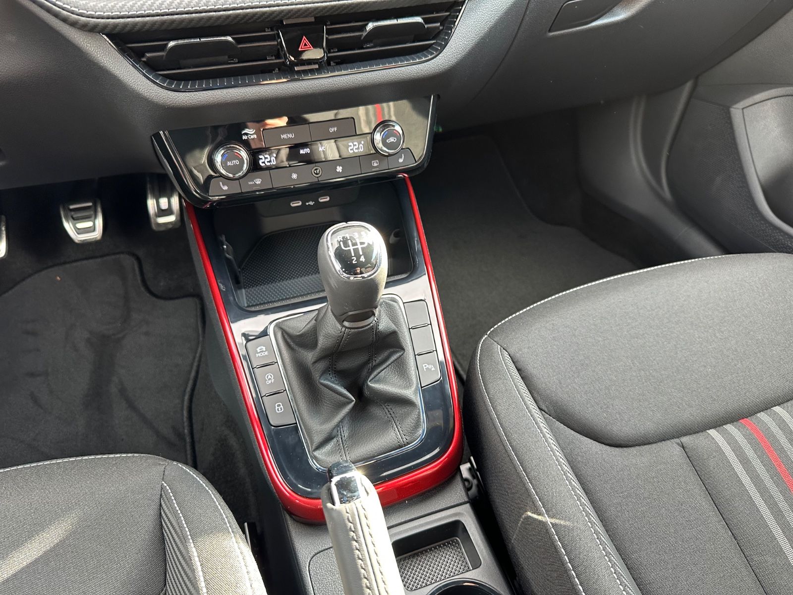 Fahrzeugabbildung SKODA Fabia Monte Carlo 1.0 TSI GRA/SZHZG/Einparkh/16"