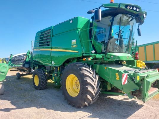 John Deere T550