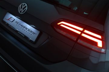 Volkswagen Golf VII 1,5TSI BMT DSG Variant Highline ACC LED