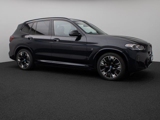 Foto Nummer 4: BMW iX3