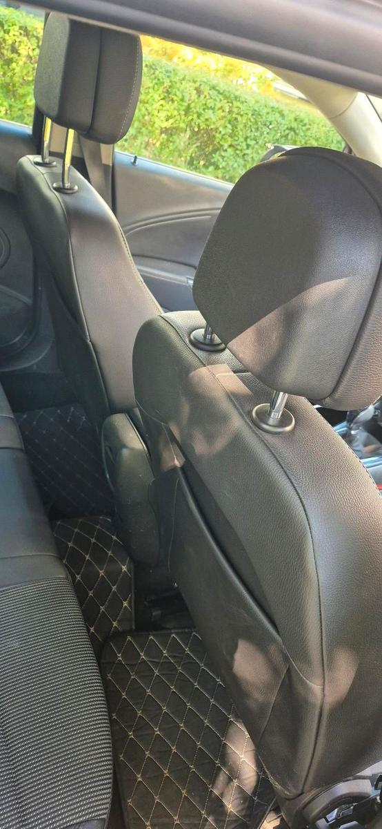 Opel Astra 2013 — photo 9