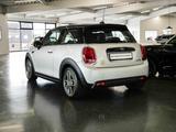 MINI Cooper SE Classic Trim Aut Nav LED PDC Driveass - weiße MINI Cooper SE