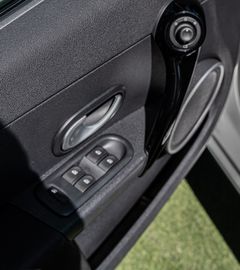 Fahrzeugabbildung Renault Clio III Night and Day|SCHIEBEDACH|SHZ|PDC|KLIMA