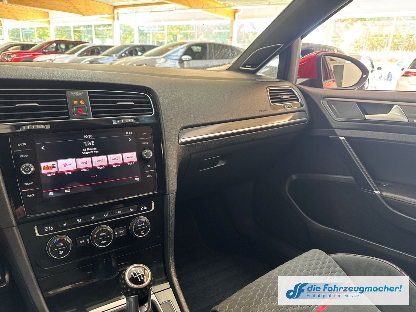 Fahrzeugabbildung Volkswagen Golf VII GTI BMT Start-Stopp Soundsystem Dynaudi