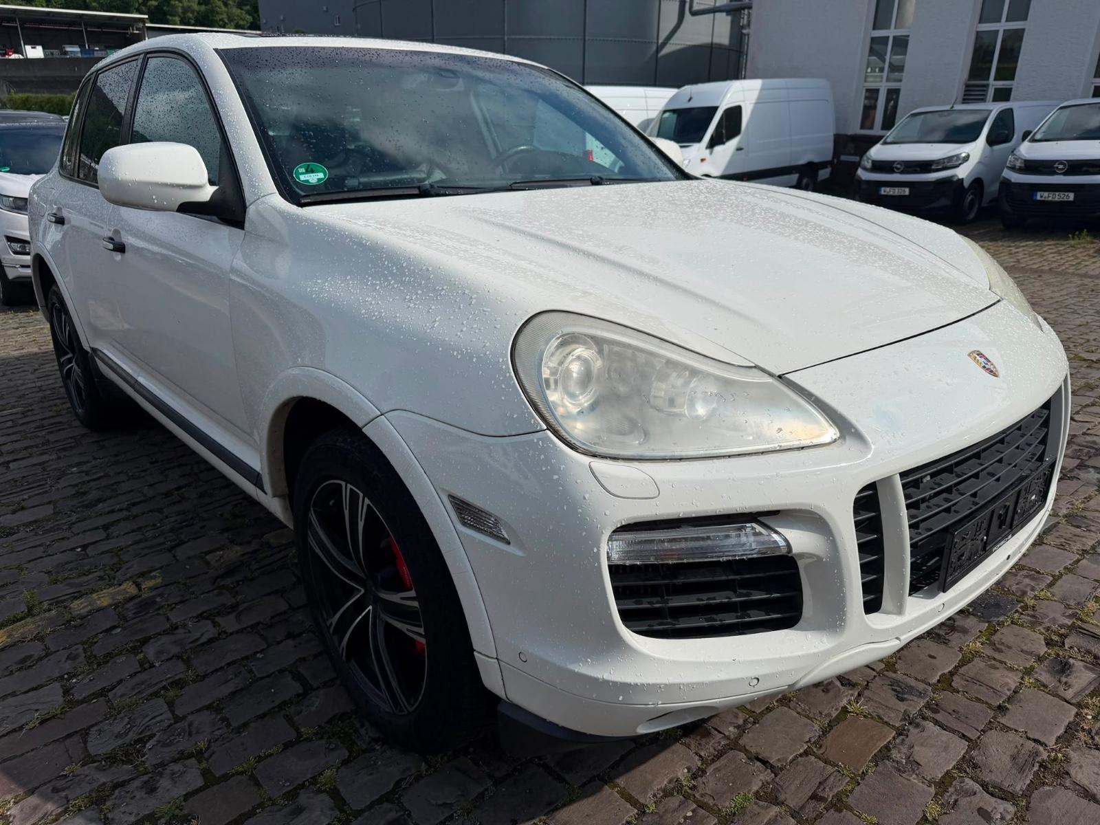 Porsche Cayenne Turbo Panno 4.8 Voll!!! Motorproblem