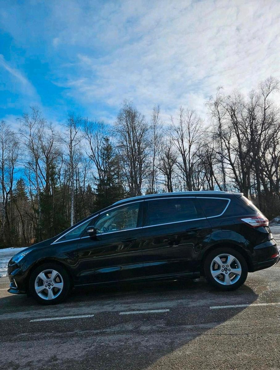 Ford S-Max