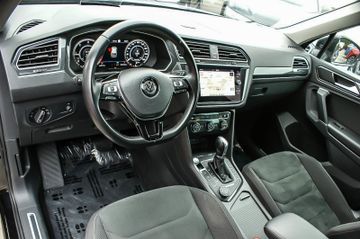 Fahrzeugabbildung Volkswagen Tiguan 2.0 SCR 4Motion DSG Highline R-LINE 20ZOL