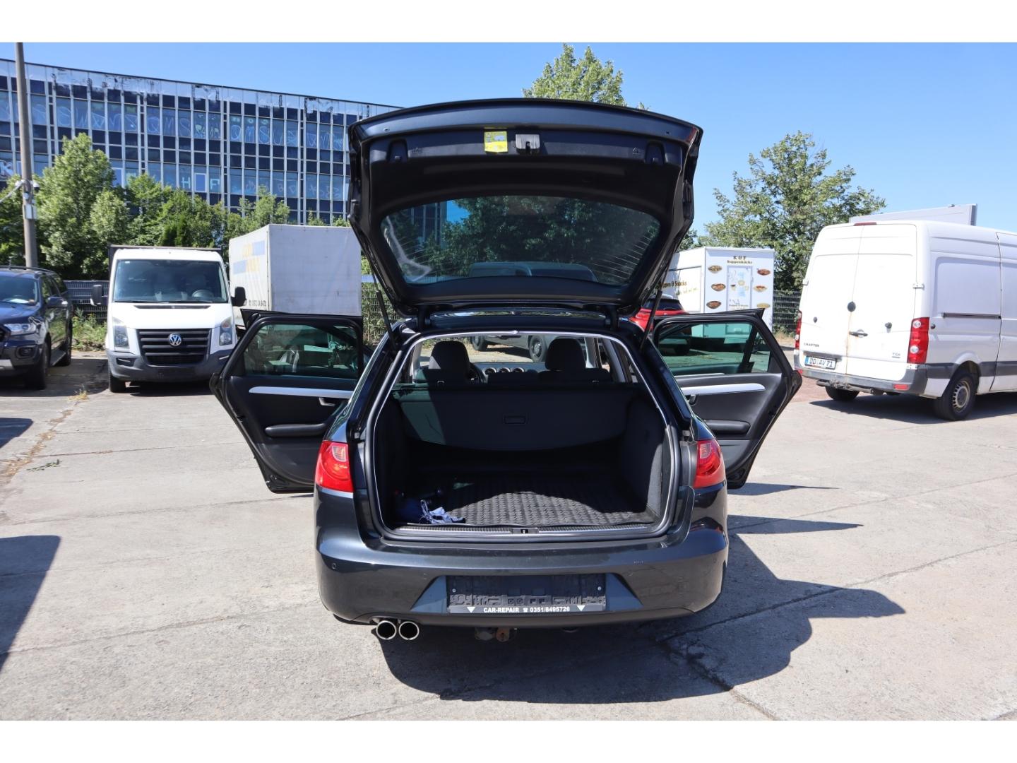 Seat Exeo 2012 — photo 9
