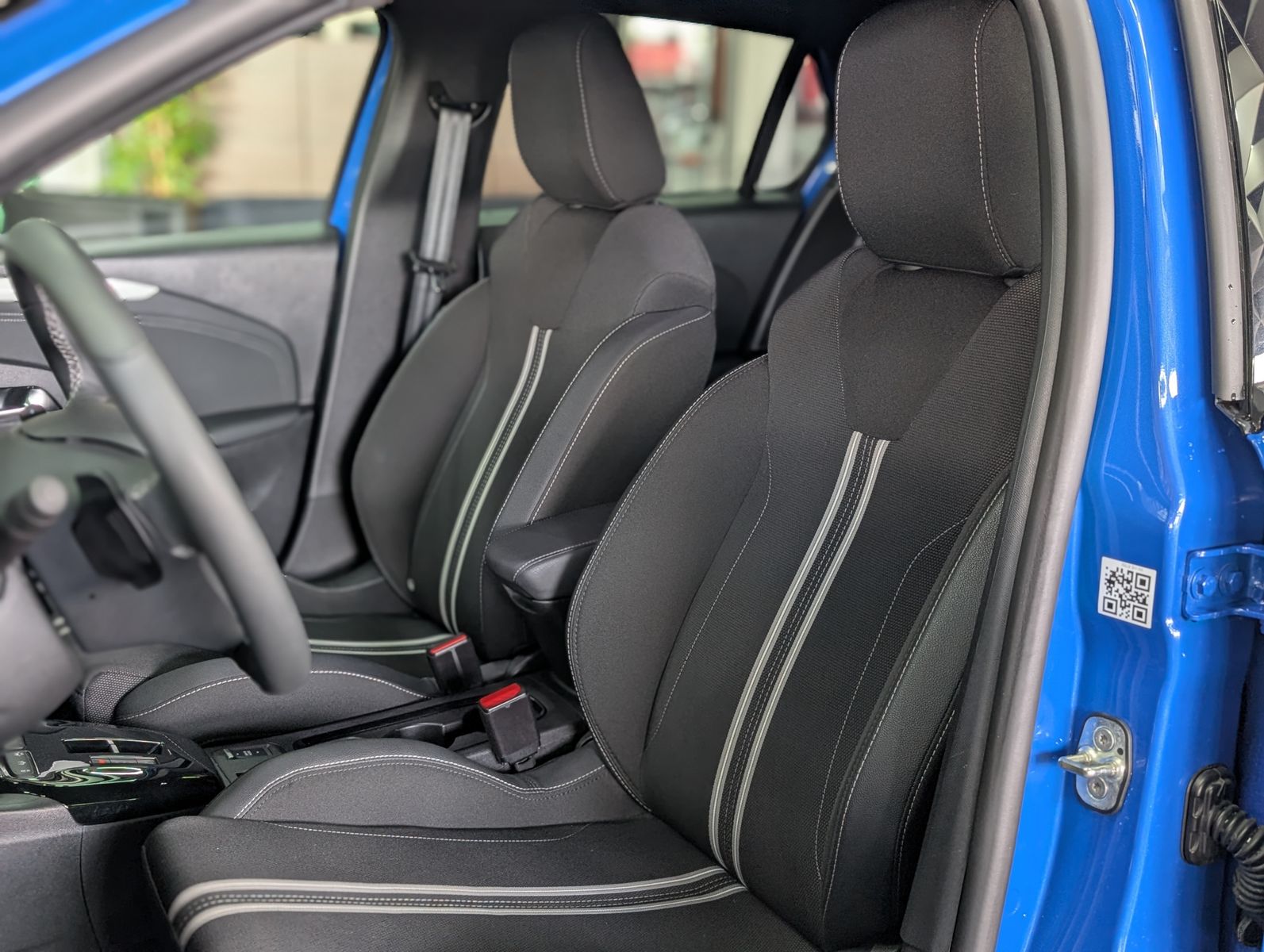 Fahrzeugabbildung Opel Corsa F GS TECH LED KAM SHZ VIRT APP BHL LM 16"