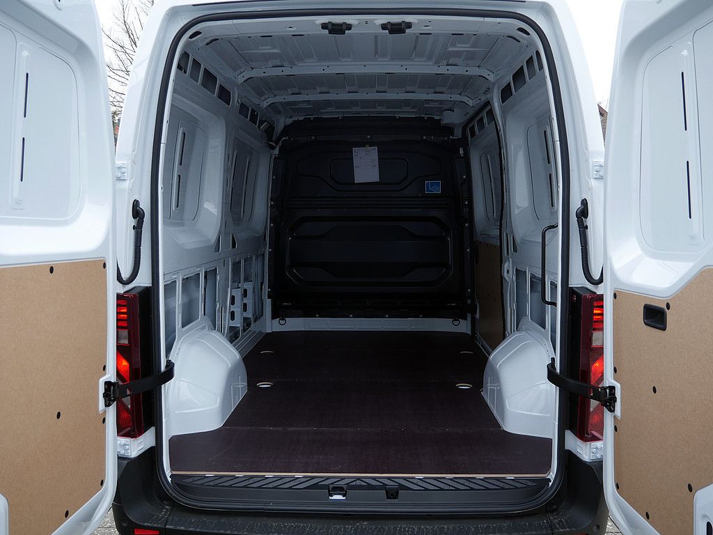Fahrzeugabbildung Renault Master FWD Kasten L2H2 3.5to dCi 130 PDC AHK LED