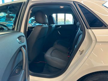 Audi A1 Sportback basis *Klima*SHZ*PDC*EURO 6*CD*