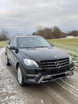 Mercedes-Benz ML 350 BlueTEC 4MATIC - AMG Line - 2. Hand 