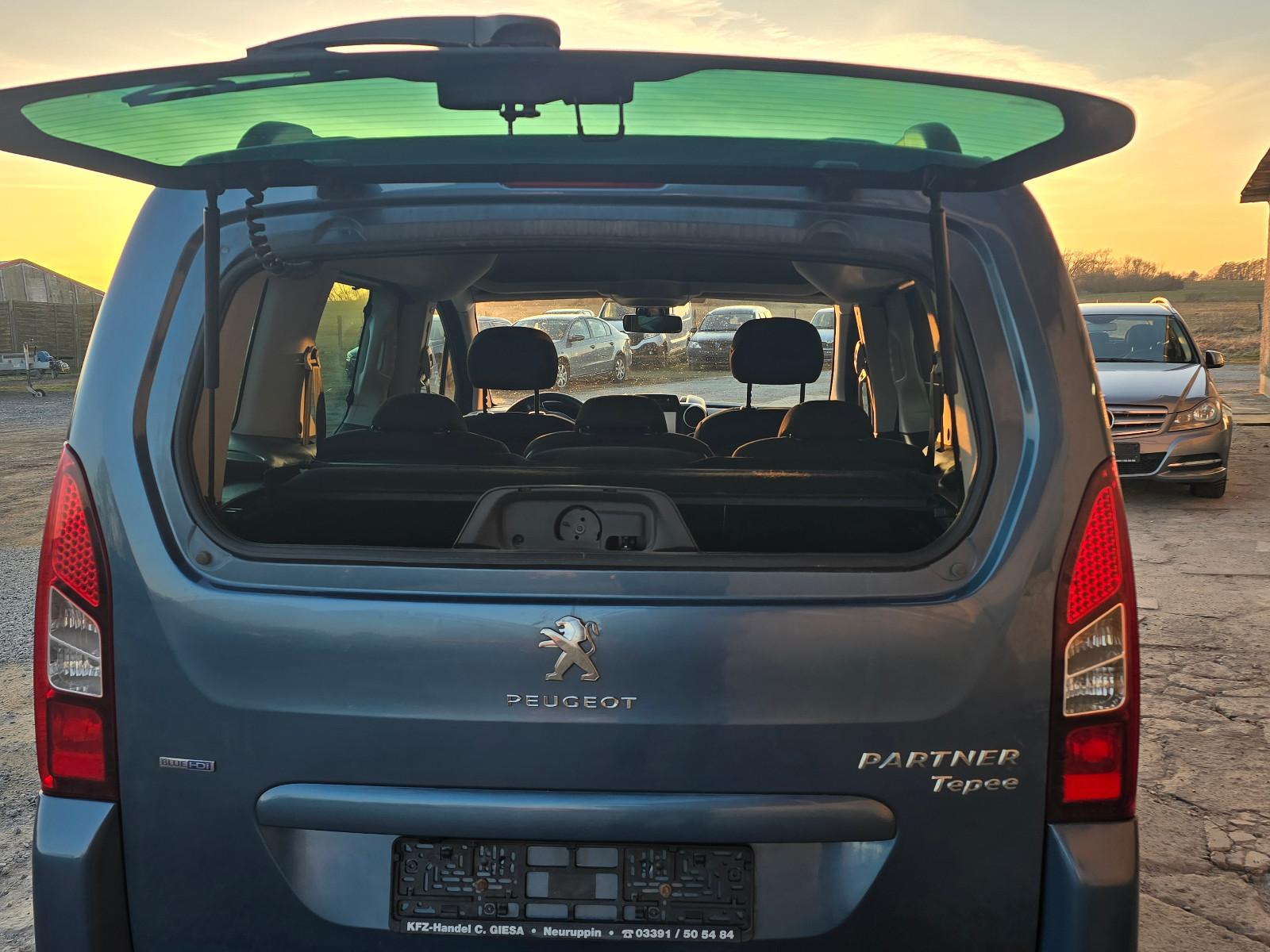 Peugeot Partner Tepee Active TÜV Dez./2027