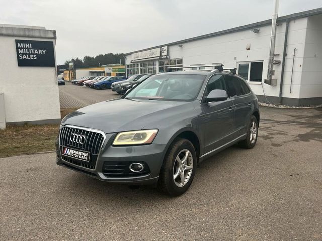 Audi Q5 2.0T Premium Plus (US MODEL)