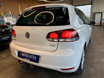 Volkswagen Golf VI*TEMPO*NAVI*PDC*ALCANTARA*1-HAND*