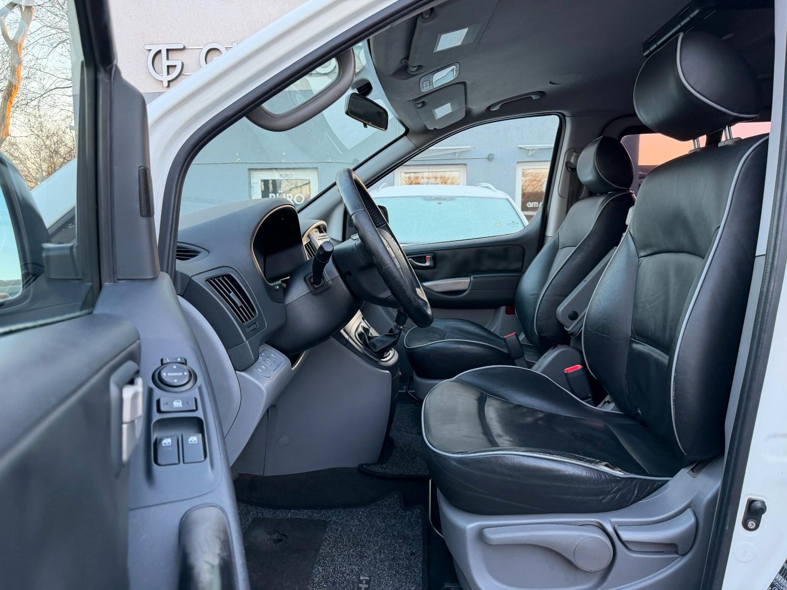 Hyundai H-1 Travel Premium