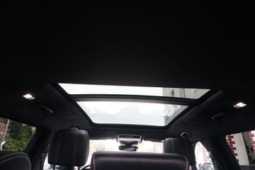 Land-Rover Range Rover Velar - 7