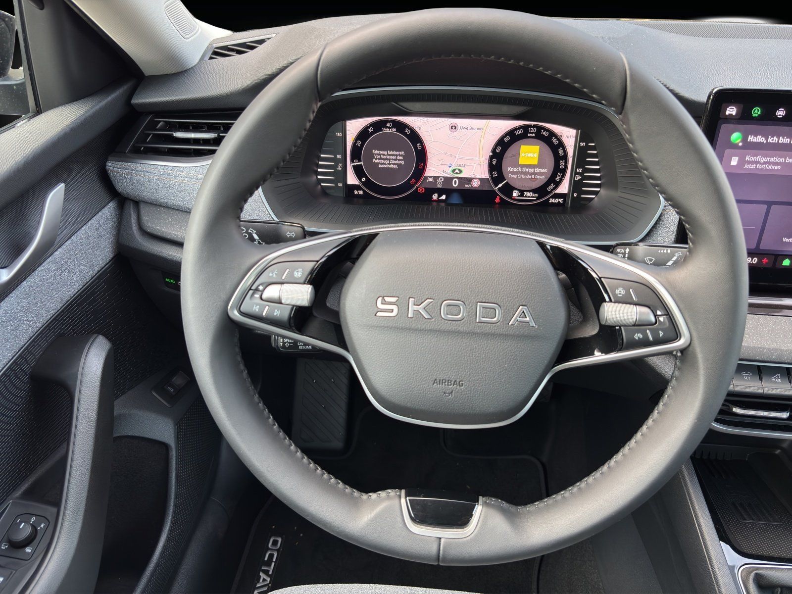 Fahrzeugabbildung SKODA Octavia Combi Tour 1,5 TSI 110 kW