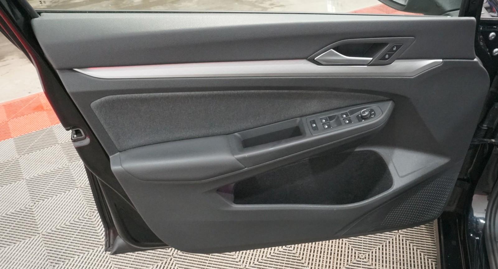 Volkswagen Golf VIII Variant Life 2.0 TDI *LED*NAVI*CARPLAY, миниатюра 17