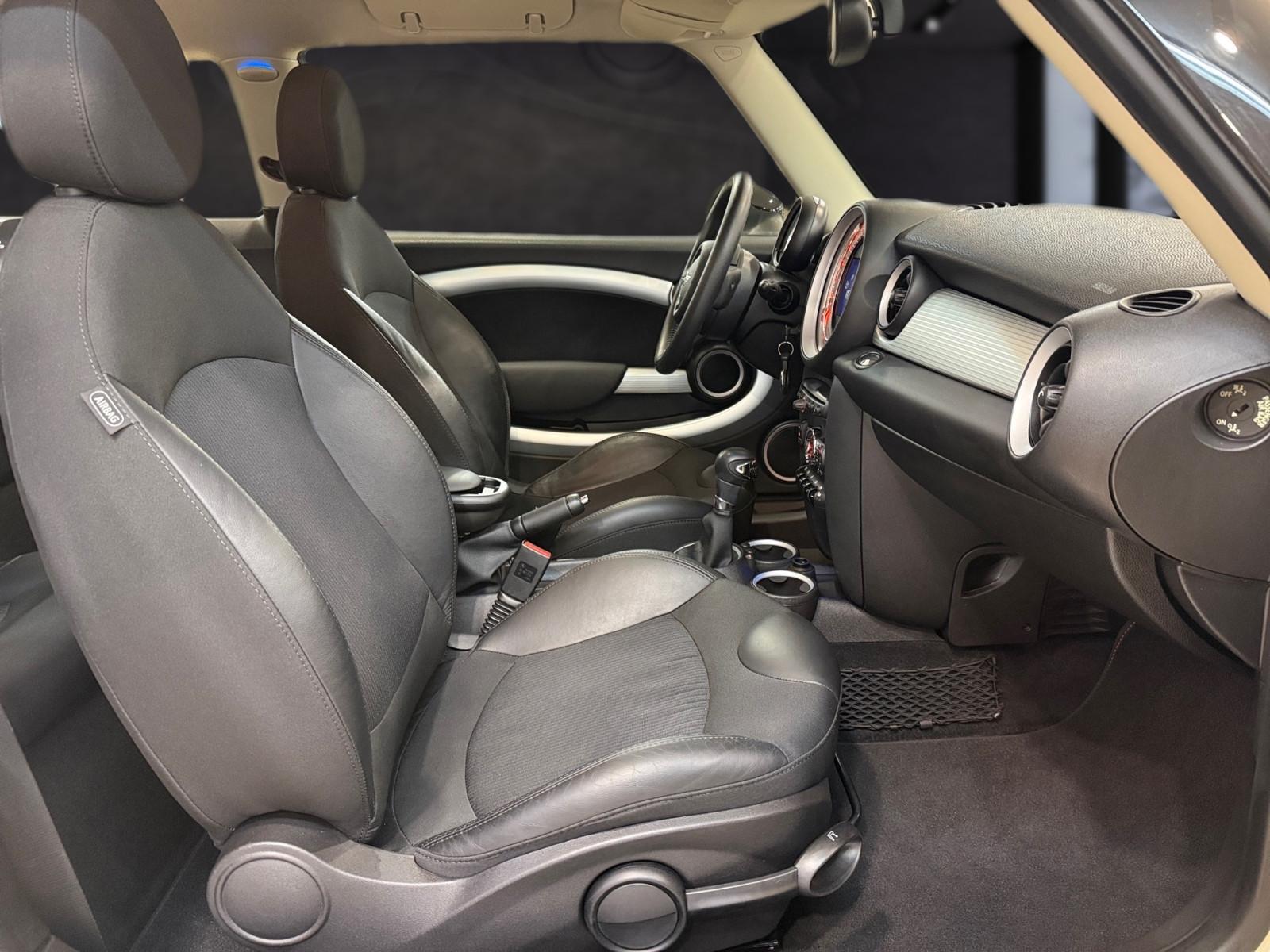 MINI Mini Cooper 1,6 *Sport+Chili-Paket*Panorama*Navi