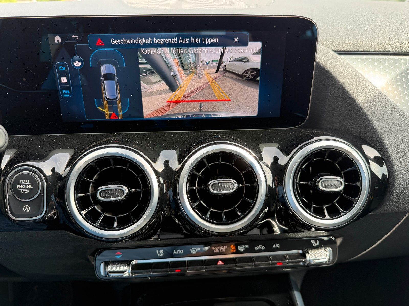Fahrzeugabbildung Mercedes-Benz GLA 200 d Progressive AHK+TOTW+R-Kamera+Carplay