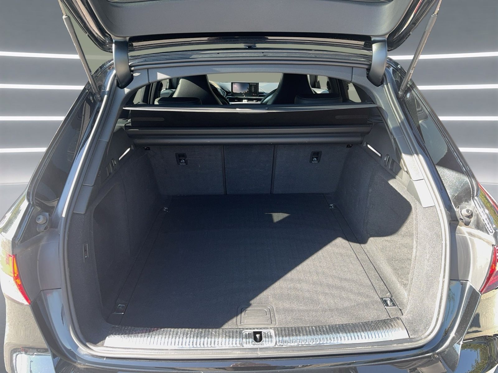 Audi RS4 - Bild 15