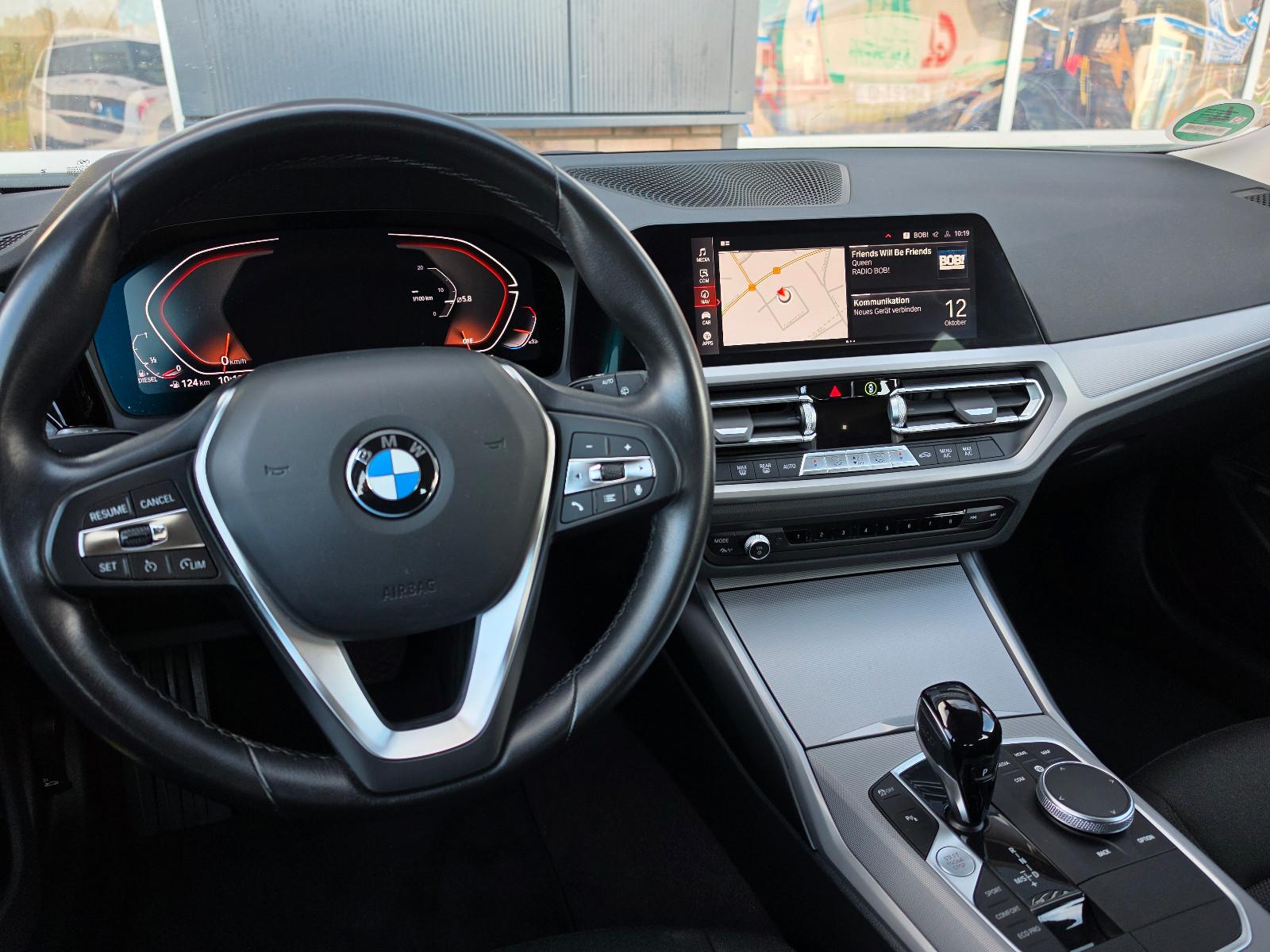 BMW 318d Advantage TÜV Neu/LED/Virtuell Cockpit/Navi