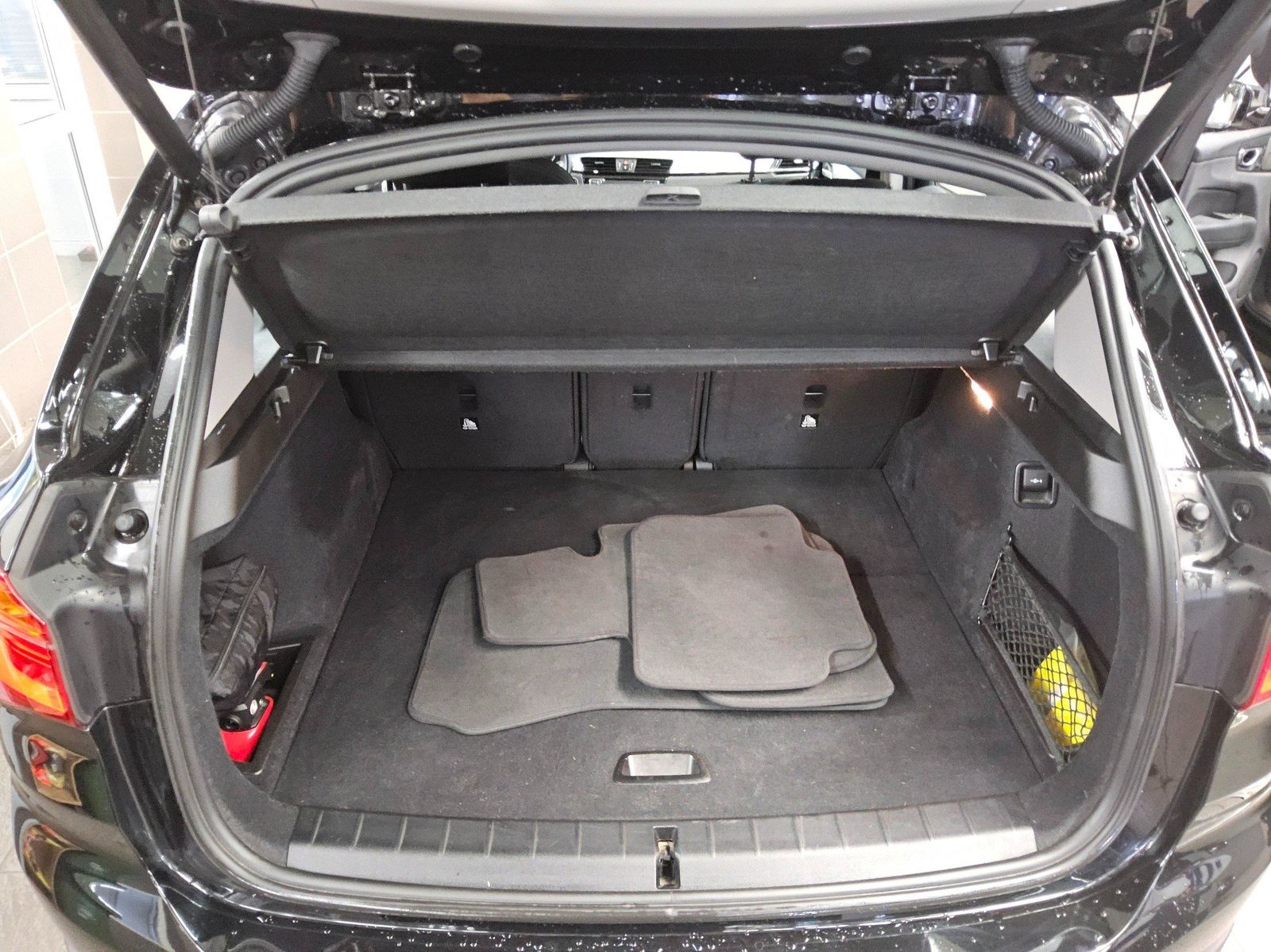 BMW X1 sDrive20d Advantage Navi ACC AHK RfK Shz PDC foto 11