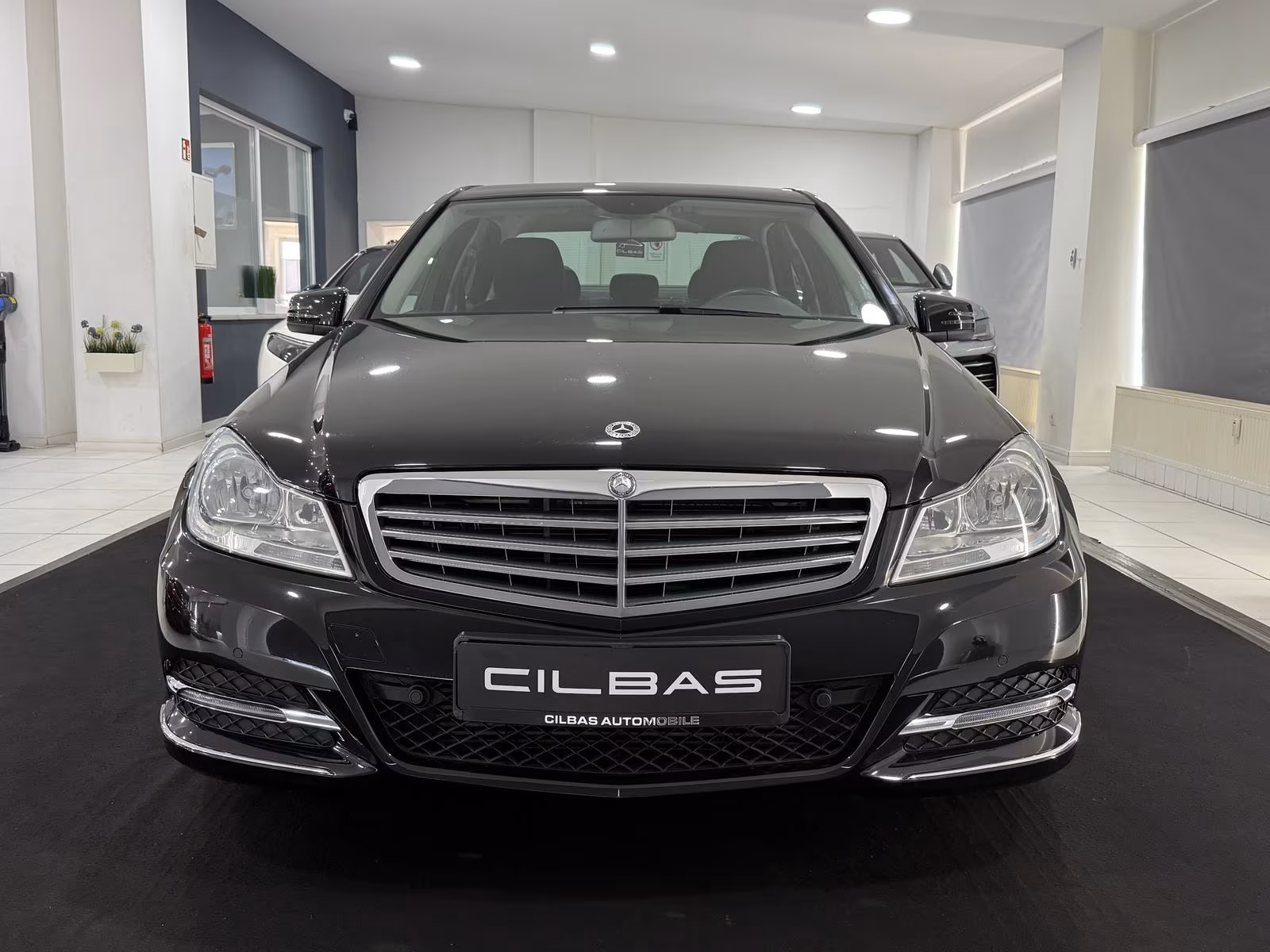 Mercedes-Benz C 200 CGI 7G BLUEEFFICIENCY ELEGANCE*2.HAND*