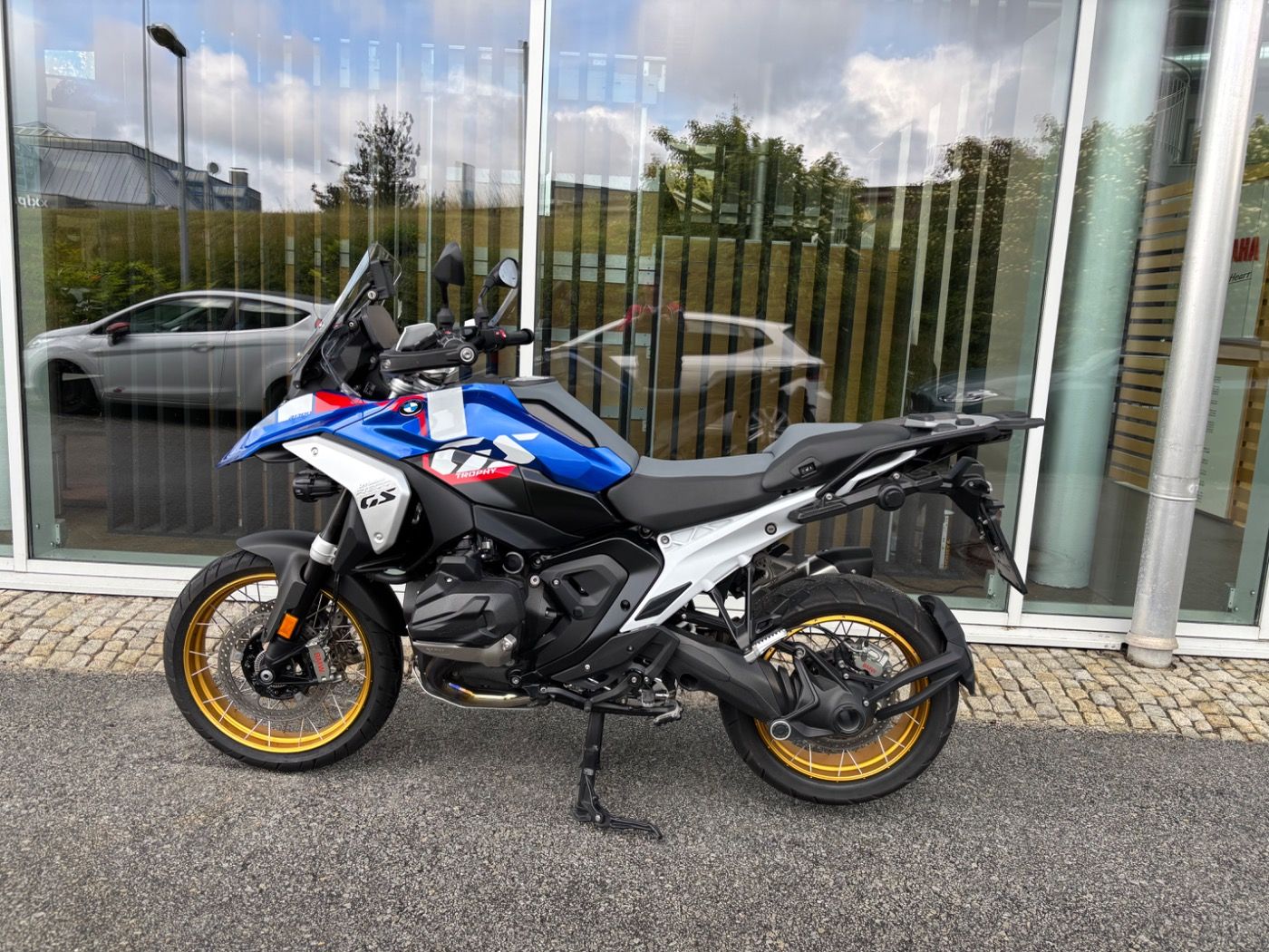 Fahrzeugabbildung BMW R 1300 GS Trophy 4 Pakete Fahrzeughöhenregelung