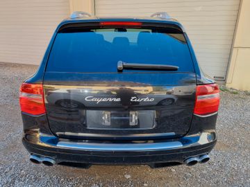 Porsche Cayenne - 4