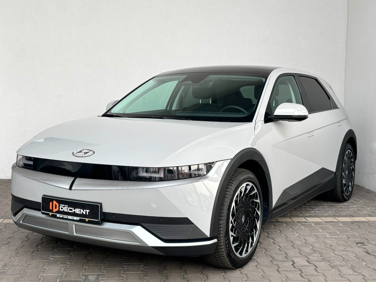 Fahrzeugabbildung Hyundai IONIQ 5 77,4 Wh 239kW 4WD Techniq/BOSE/PANO!