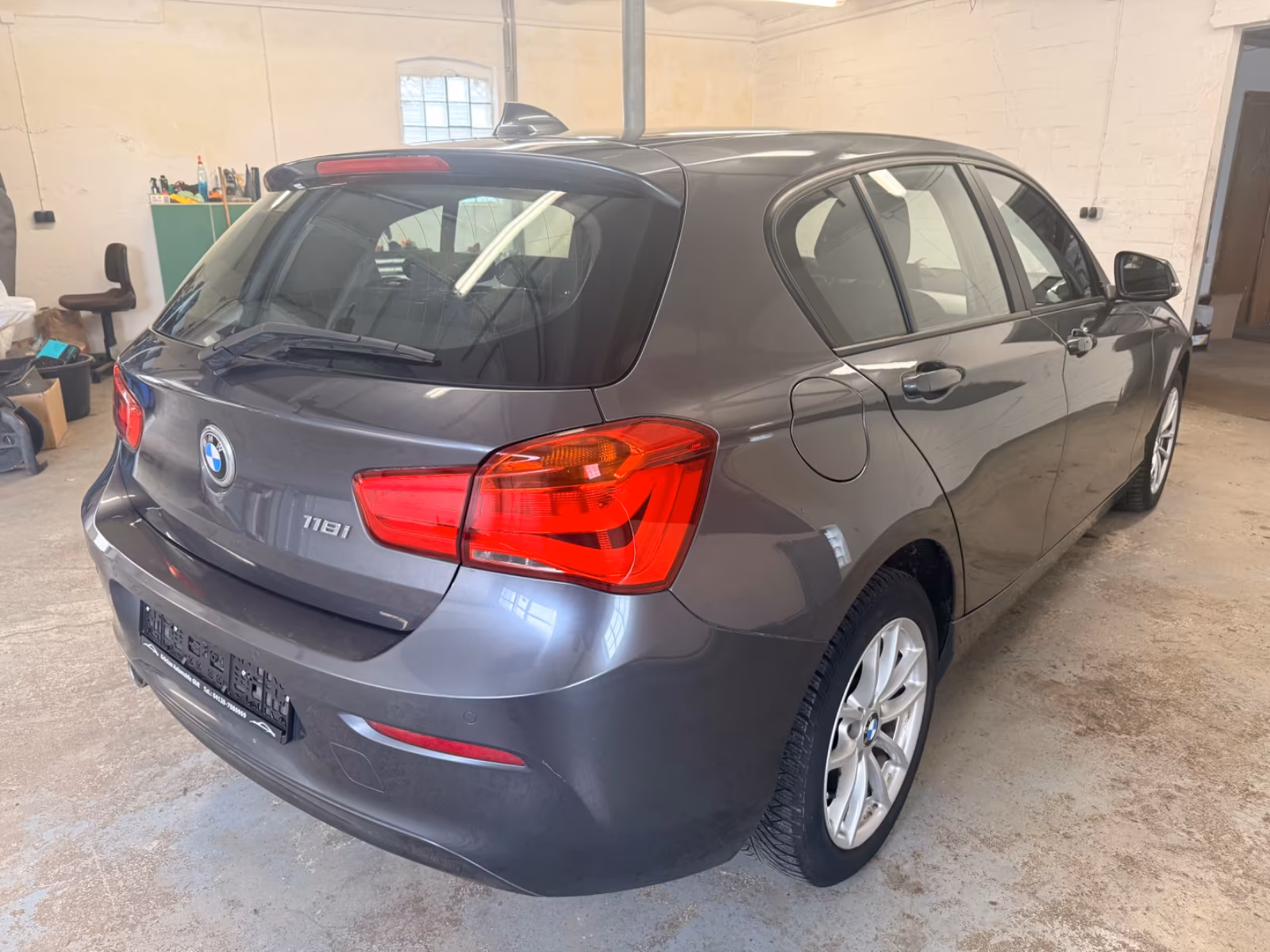 BMW 118i Aut. 5-türig Navi Shz PDC Tempo Klimaaut.