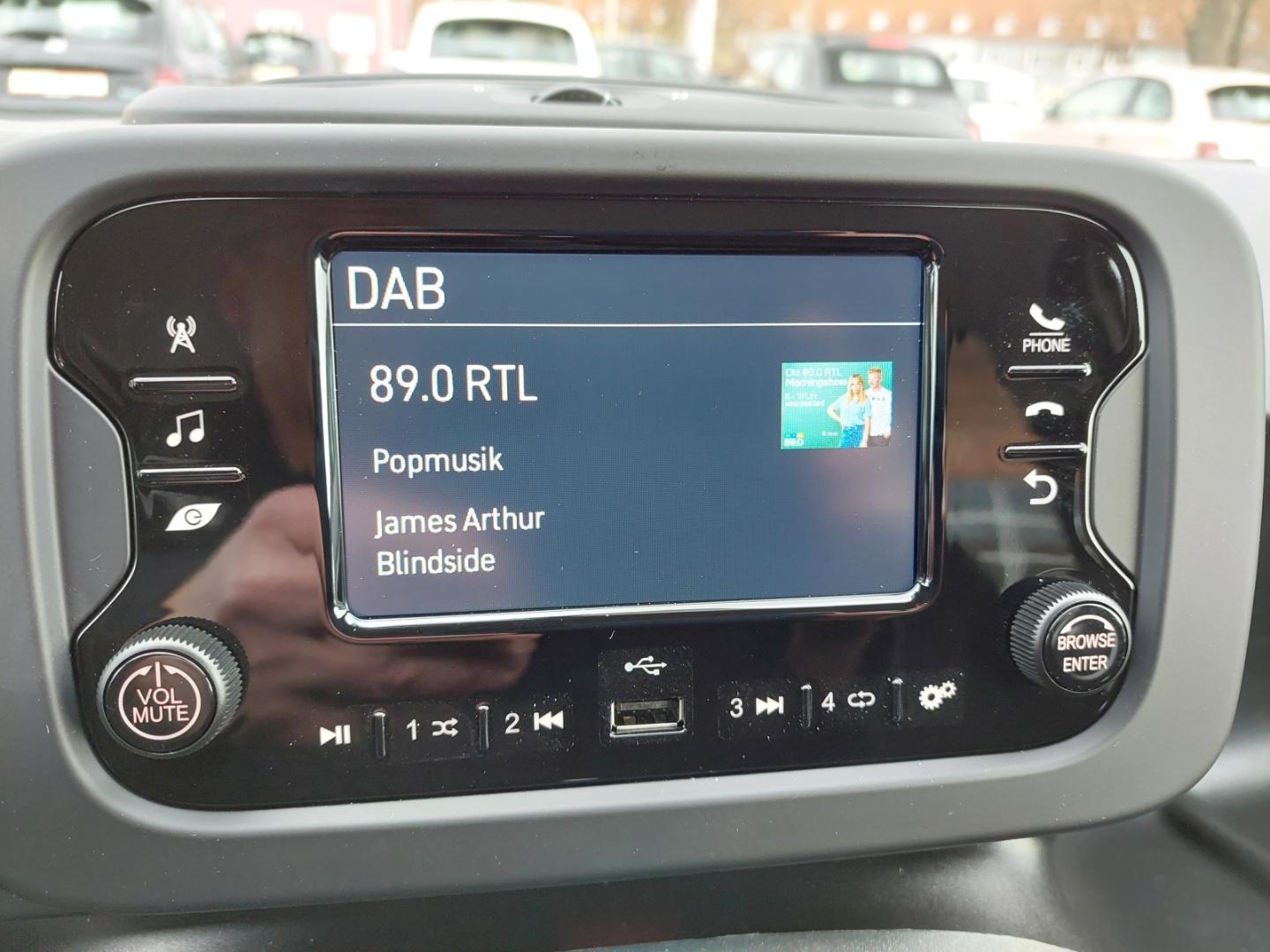 Fiat Panda 1.0 Pandina DAB Spurhalteass. Verkehrszeic